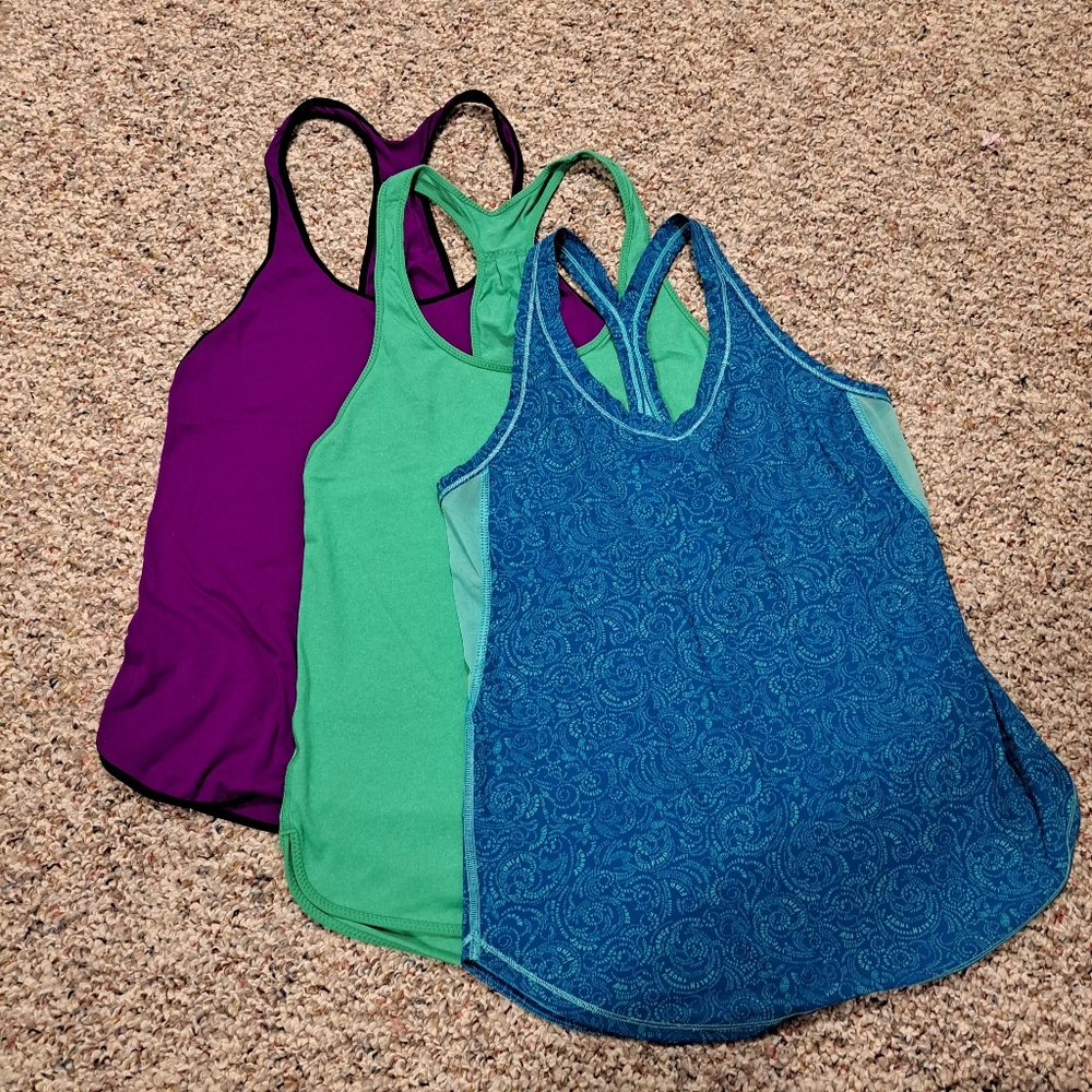 EUC Lululemon Tank Tops